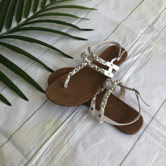 Rampage White Slingback Sandal - Picture 4 of 8